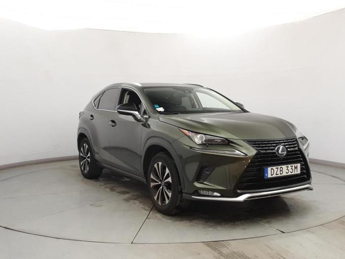 Lexus NX 300H AWD 2.5 AWD E-CVT NX 300H AWD 2.5 AWD E-C..