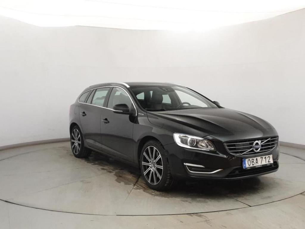 VOLVO V60 D5 PLUG-IN HYBRID AWD CLASSIC SUMMUM V60 D5 P..