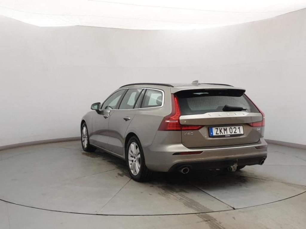 Volvo V60 B4 MOMENTUM ADVANCED EDITION V60 B4 momentum advanced edition v60