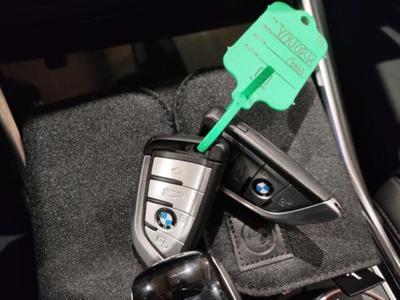 BMW 330E SEDAN CONNECTED EDITION 330E SEDAN CONNECTED E..