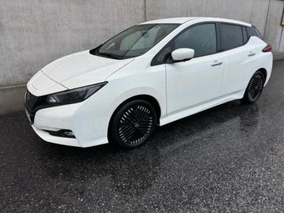 Nissan LEAF Leaf leaf