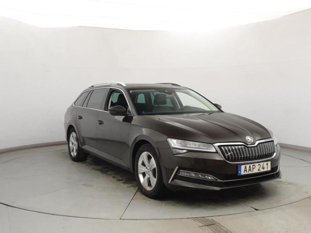 SKODA SUPERB IV KOMBI 1.4 PLUG-IN HYBRID SUPERB IV KOMB..