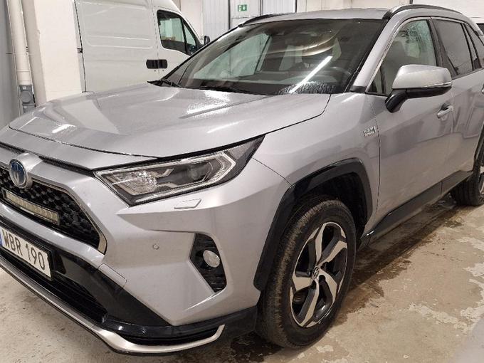 Toyota RAV4 PLUG-IN HYBRID E-CVT Rav4 plugin hybrid ecvt rav4 plugin