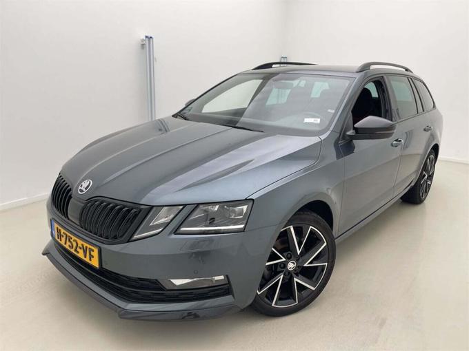 SKODA Octavia Combi 1.5 TSI Sport Business DSG