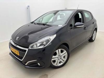 PEUGEOT 208 1.2 PureTech Signature