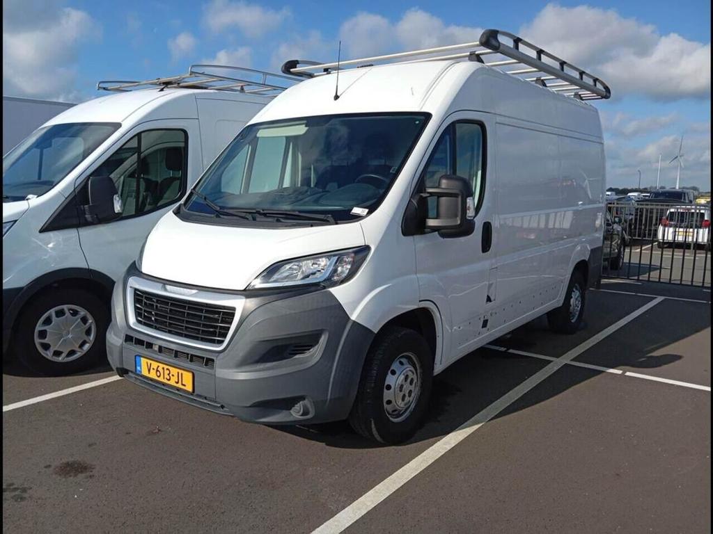 PEUGEOT Boxer 330 2.0 BlueHDI L2H2 Premium