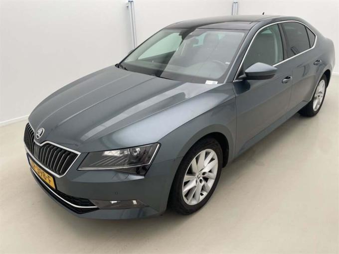 SKODA Superb 1.6 TDI Clever Edition DSG