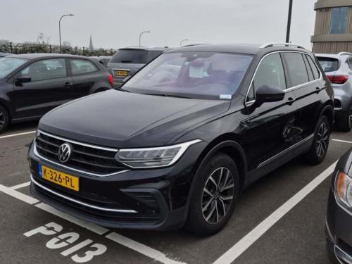 VOLKSWAGEN Tiguan 1.5 TSI Life Business