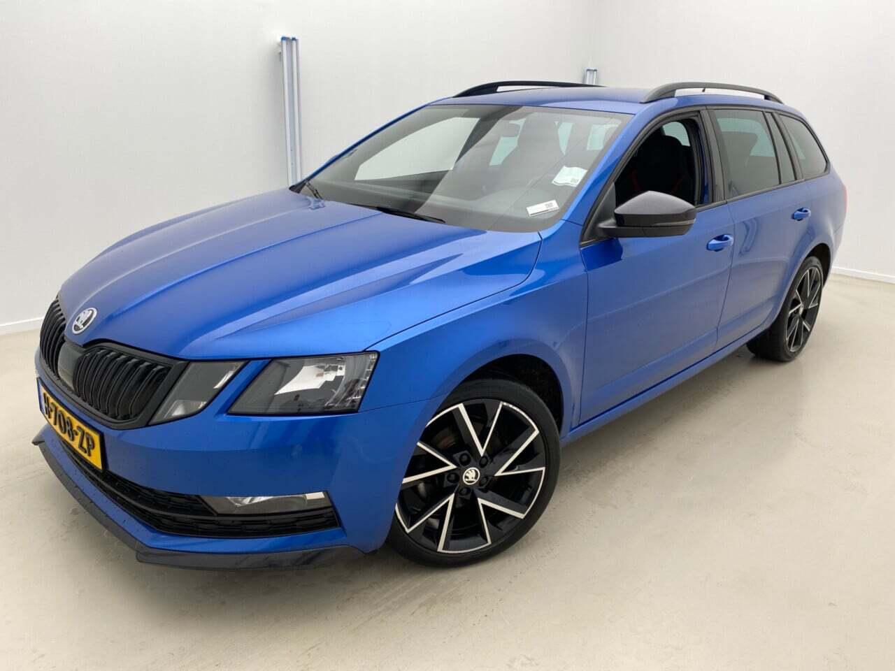 SKODA Octavia Combi 1.5 TSI Sport Business DSG7