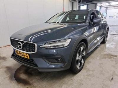 Volvo V60 cross country 2.0 D4 AWD Intro Ed.
