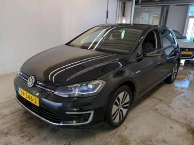 VOLKSWAGEN e-Golf e-Golf