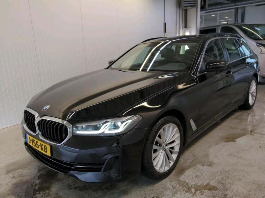 BMW 5-serie Touring 520i High Ex. Ed.