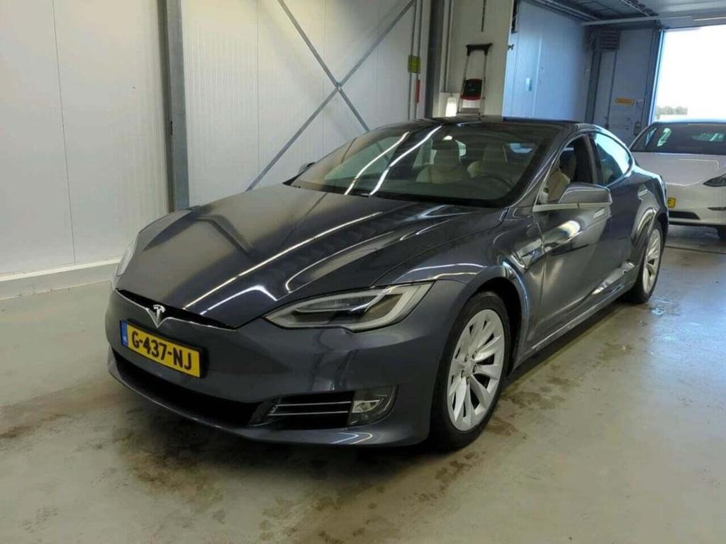 Tesla Model S Long Range