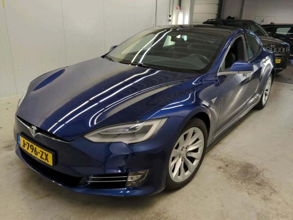 Tesla Model S Long Range