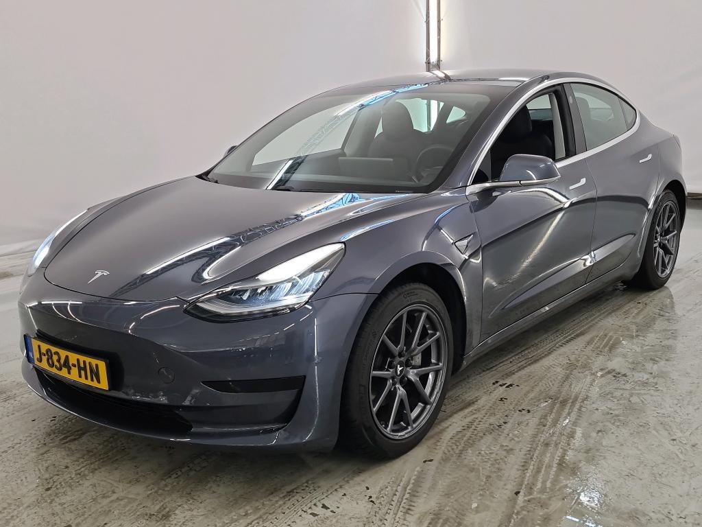 Tesla Model 3 18 BEV Tesla Model 3 Standard Range Plus..