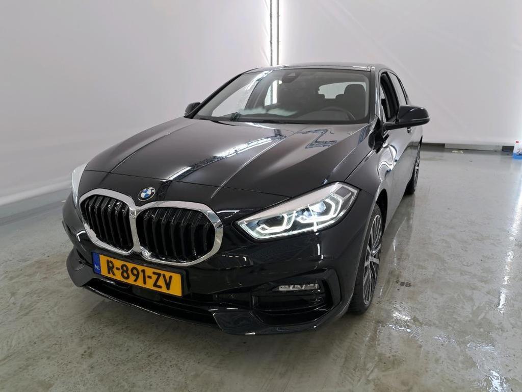 BMW 1 Serie 19 BMW 1 Serie 118iA Introduction Edition ..