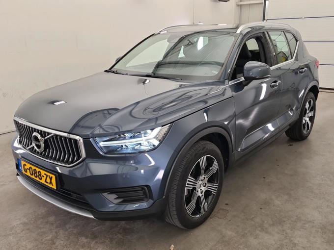 VOLVO XC40 17 Volvo XC40 D3 Geartronic Inscription 5d