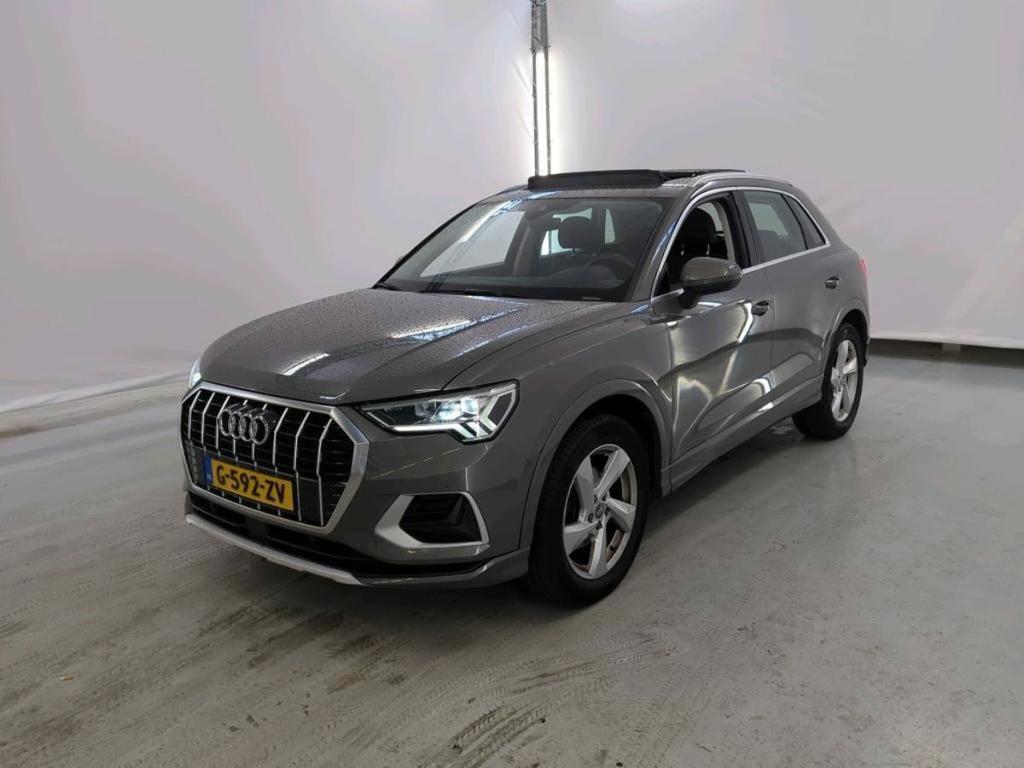 AUDI Q3 18 Audi Q3 35 TFSI S tronic advanced 5d