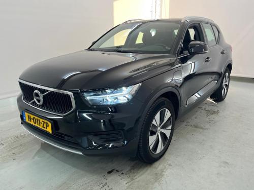 VOLVO XC40 17 Volvo XC40 T5 Twin Engine Geartronic Mom..