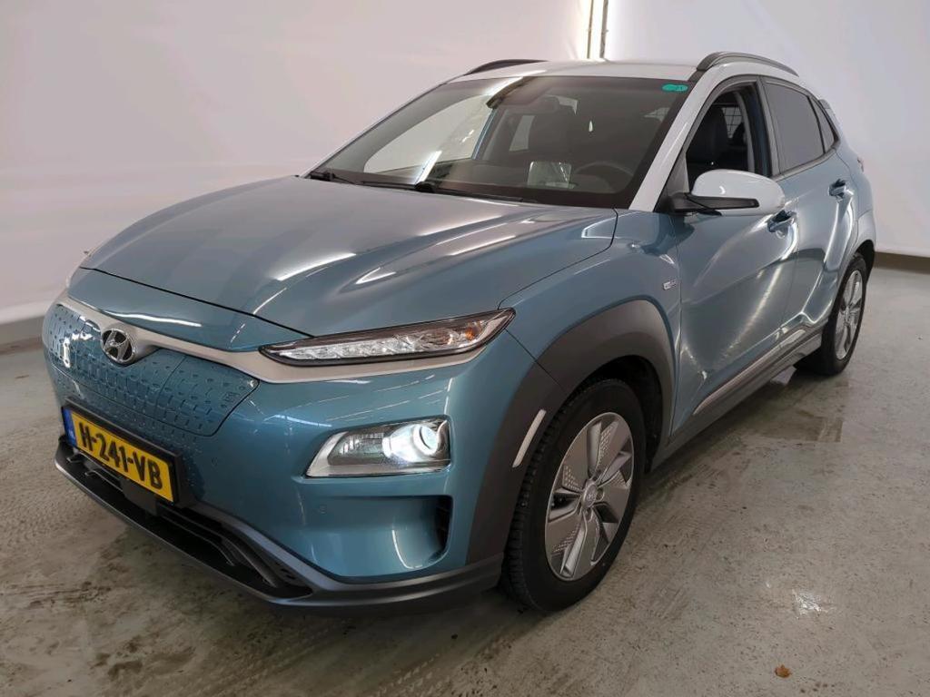 HYUNDAI Kona 17 Hyundai KONA Premium Electric 64 kWh 5..