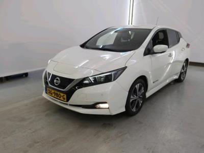 Nissan Leaf 17 BEV N-Connecta 40 kWh