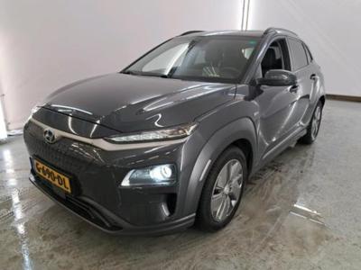 HYUNDAI Kona 17 Hyundai KONA Premium Electric 64 kWh 5..