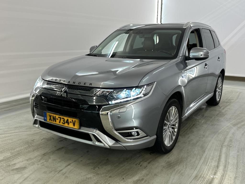 MITSUBISHI Outlander 15 Mitsubishi Outlander PHEV Inte..