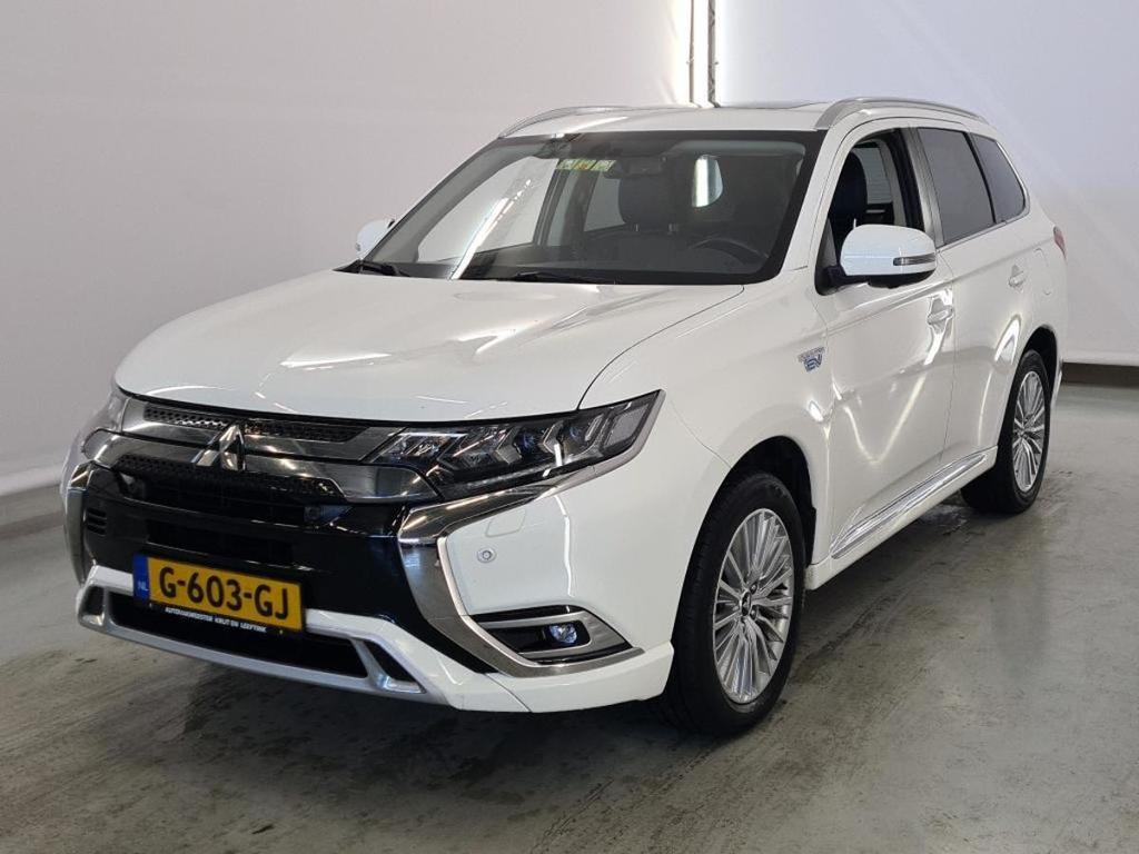 MITSUBISHI Outlander 15 Mitsubishi Outlander PHEV Inte..