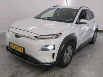 HYUNDAI Kona 17 Hyundai KONA Premium Electric 64 kWh 5..