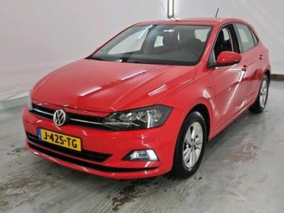 VOLKSWAGEN Polo 17 Volkswagen Polo 1.0 TSI 70kW 7-DSG ..