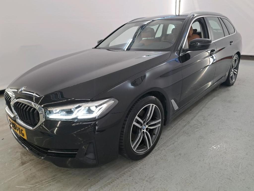 BMW 5 Serie Tour FL20 BMW 5 Serie Touring 520iA High E..