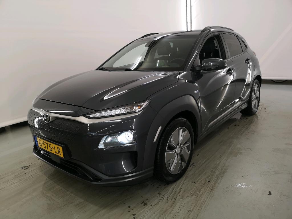 HYUNDAI Kona 17 Hyundai KONA Premium Electric 64 kWh 5..