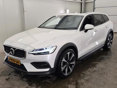 VOLVO V60 Cr.Country 19 Volvo V60 Cross Country B5 AWD..