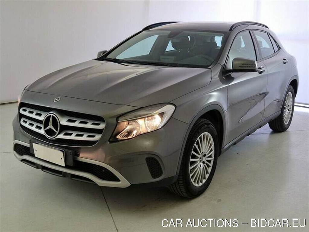 MERCEDES-BENZ GLA / 2017 / 5P / CROSSOVER GLA 200 D AUTOMATIC BUSINESS