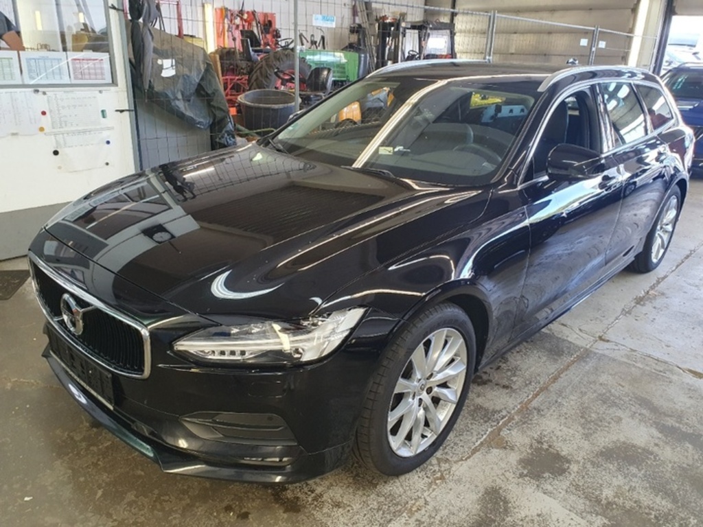 Volvo V90 D4 Momentum