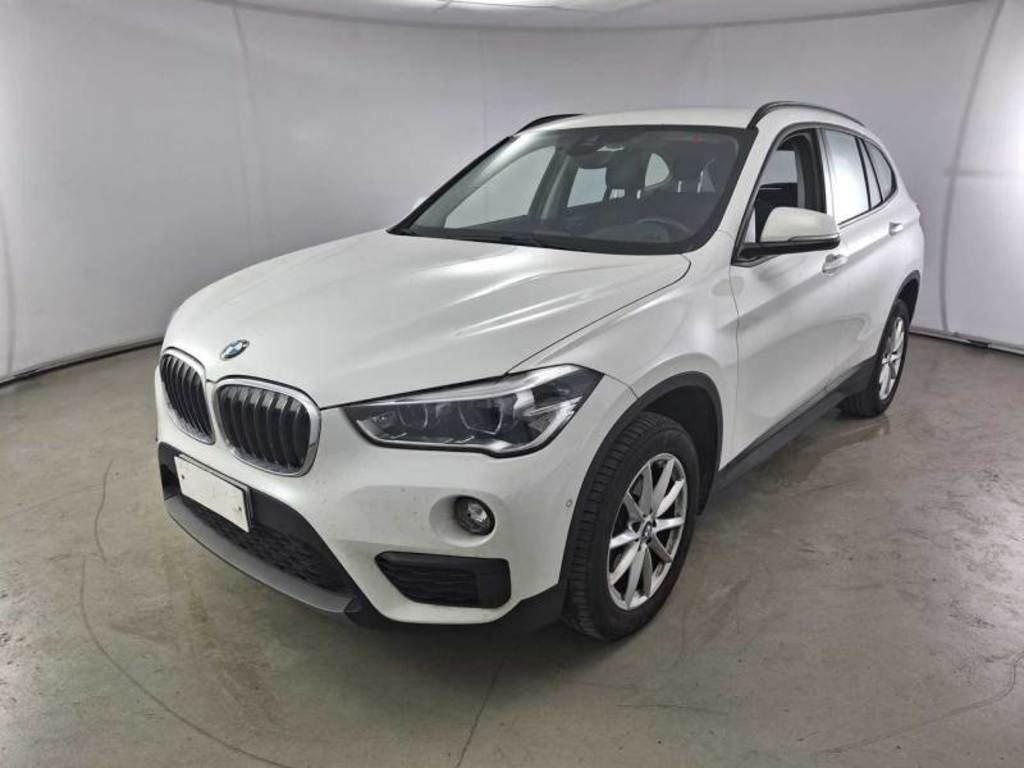 BMW X1 / 2015 / 5P / SUV SDRIVE 16D BUSINESS