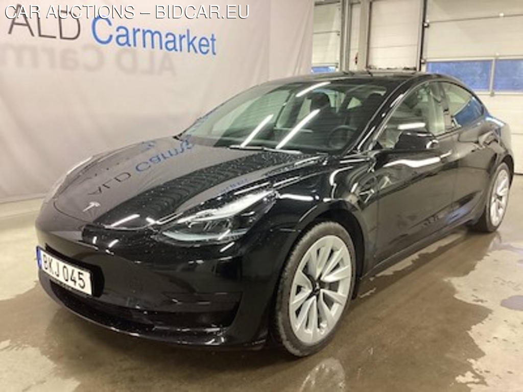 Tesla Model 3 Standard Range RWD 208kW (AUT, Skinn, Pano, P-Varmare, GPS, Backkamera, P-Sensorer, Adp.F-Hallare, Blind Spot Sensor, Lane-Assis