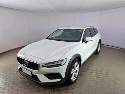VOLVO V60 CROSS COUNTRY / 2018 / 5P / STATION WAGON D4 AWD GEARTR. CROSS COUNTRY PRO