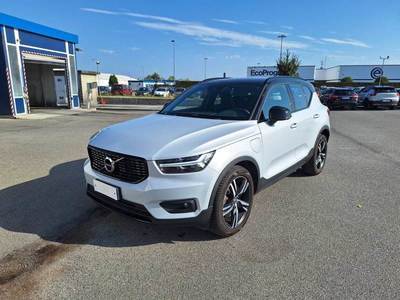 VOLVO XC40 / 2017 / 5P / SUV T5 PLUG-IN HYBRID RECHARGE R-DESIGN