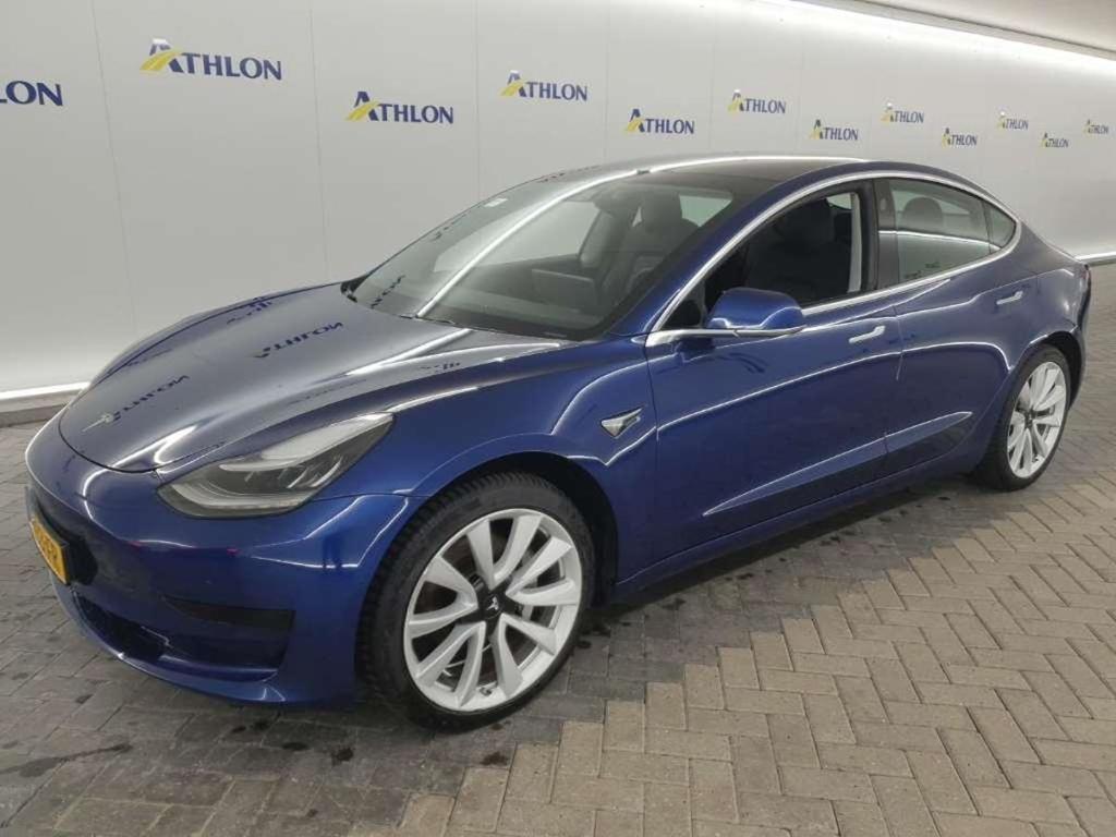 Tesla Model 3 Standard Range Plus RWD 4D 211kW