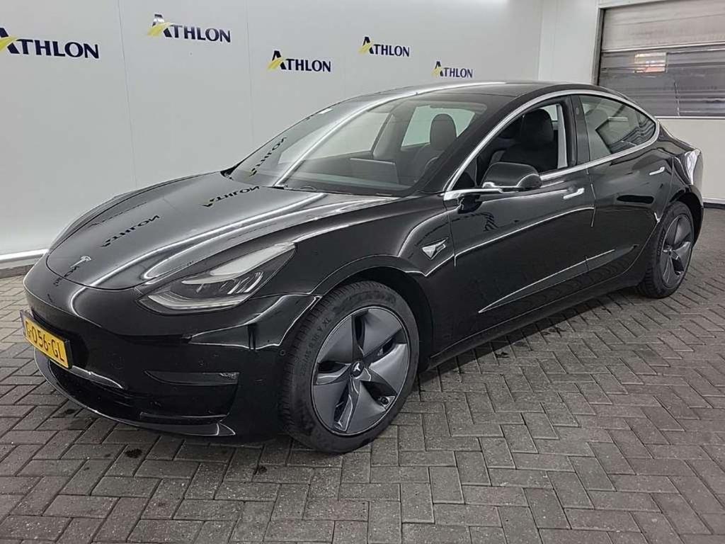 Tesla Model 3 Standard Range Plus RWD 4D 211kW