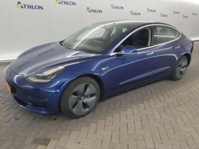 Tesla Model 3 Standard Range Plus RWD 4D 211kW