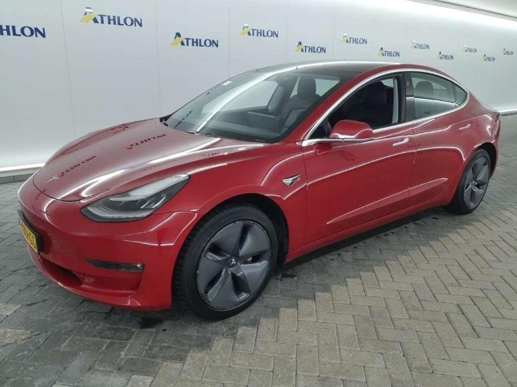 Tesla Model 3 Standard Range Plus RWD 4D 211kW