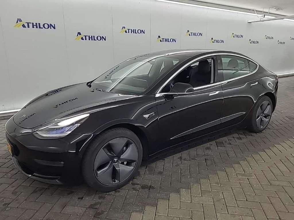 Tesla Model 3 Standard Range Plus RWD 4D 211kW