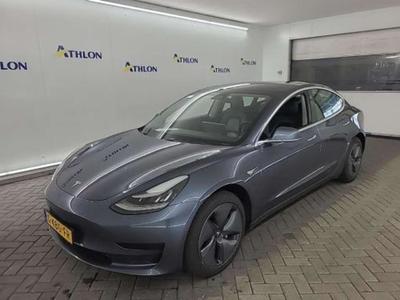 Tesla Model 3 Standard Range Plus RWD 4D 211kW