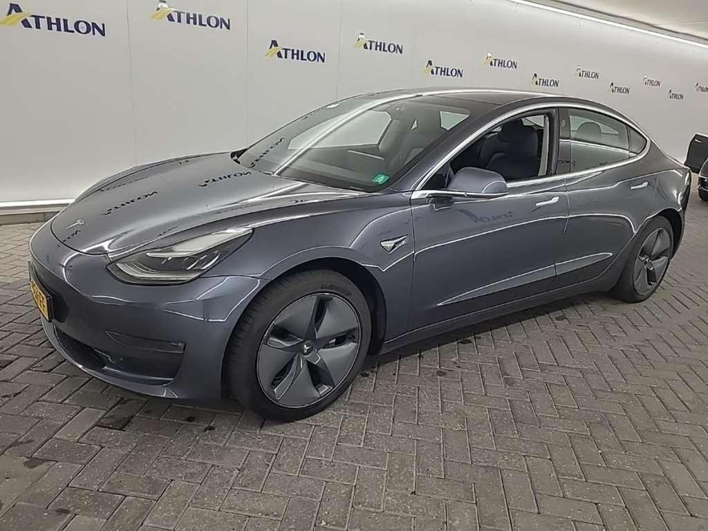 Tesla Model 3 Long Range Dual Motor AWD 4D 335kW