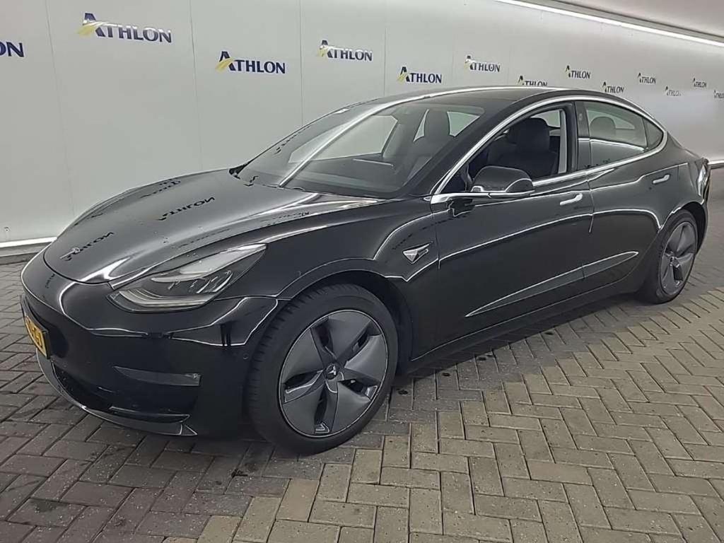 Tesla Model 3 Long Range Dual Motor AWD 4D 335kW