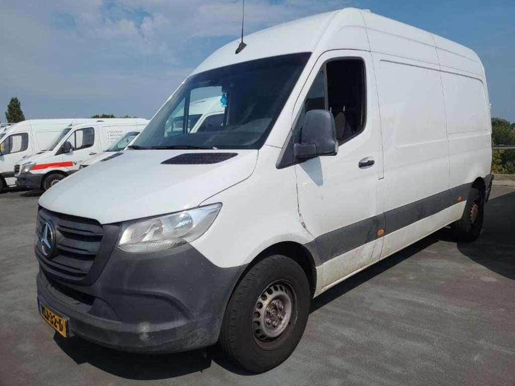 Mercedes Sprinter GB eSprinter GB L2 FWD 4D 85kW