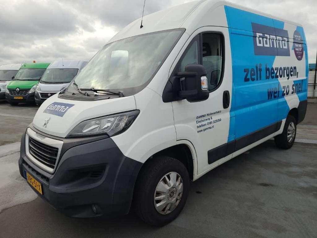 Peugeot Boxer GB 330 L2H2 130 BlueHDi Premium Pack 4D 96kW