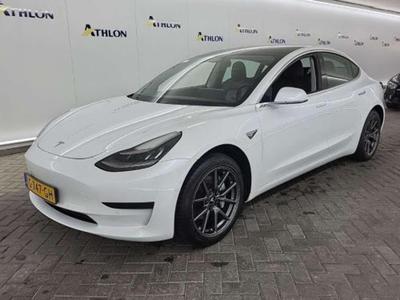 Tesla Model 3 Standard Range Plus RWD 4D 211kW